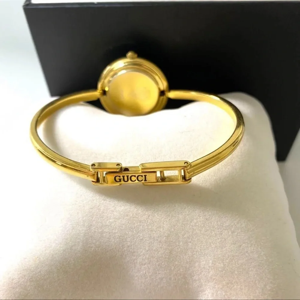 18k Gold plated VINTAGE GUCCI!! RARE!! Collectible Bracelet Watch